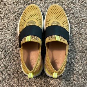 Sorel Kinetic Impact Strap Sneakers